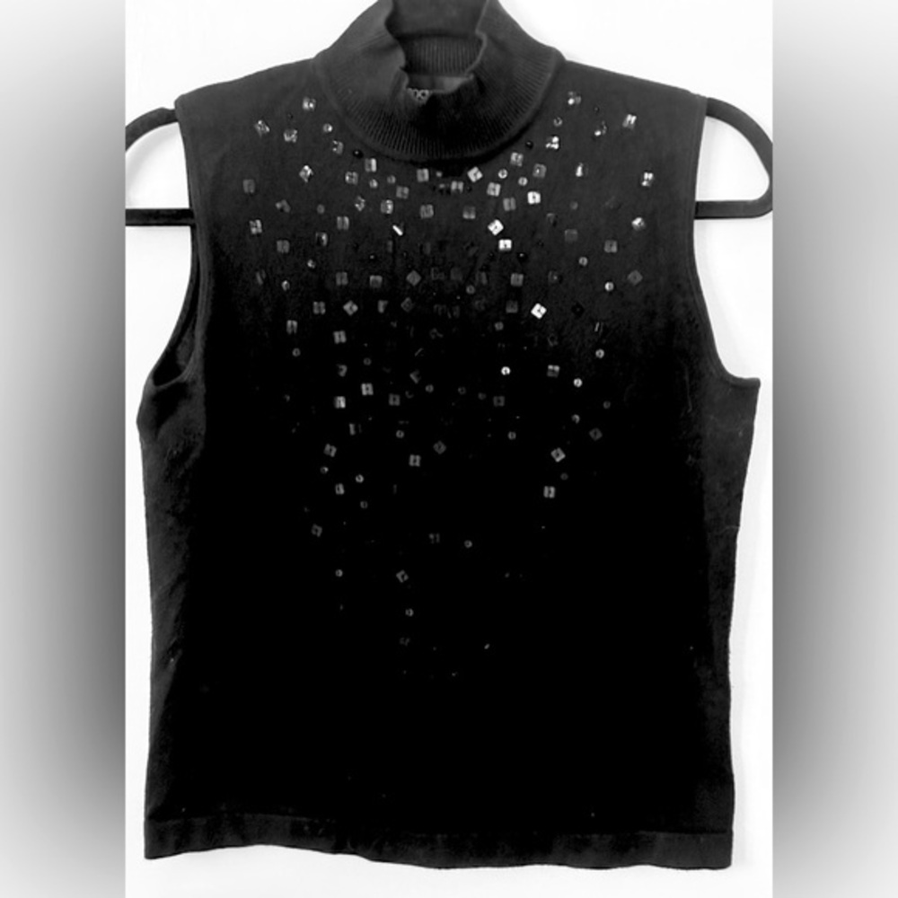 Sleeveless sequin top💖